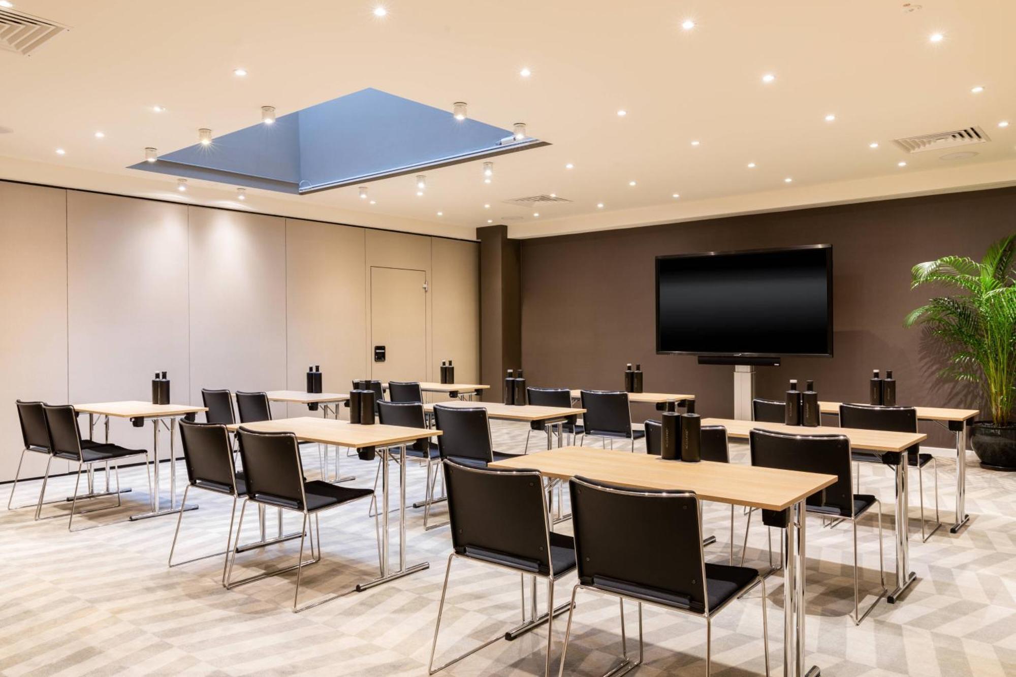 Ac Hotel By Marriott Berlin Humboldthain Park Εξωτερικό φωτογραφία