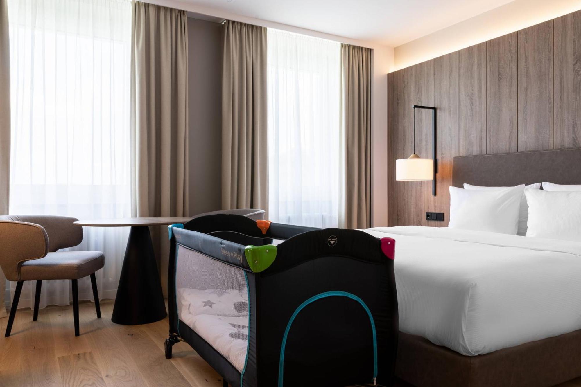 Ac Hotel By Marriott Berlin Humboldthain Park Εξωτερικό φωτογραφία